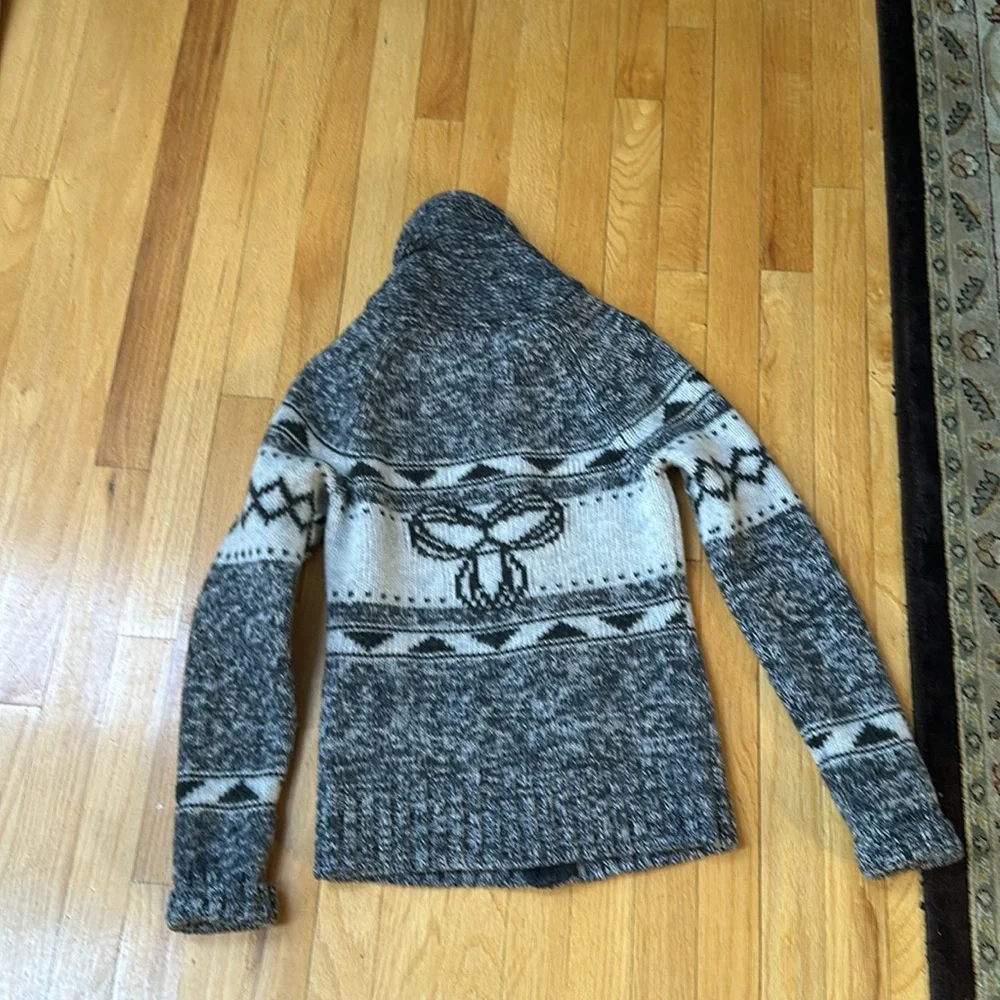 TNA - Picture 2 of 2